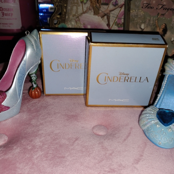 Limited Edition Disney Cinderella collection Mac make up Bundle - Picture 9 of 10